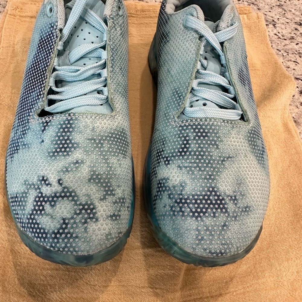 NOBULL Light Blue and Navy Athletic Shoes